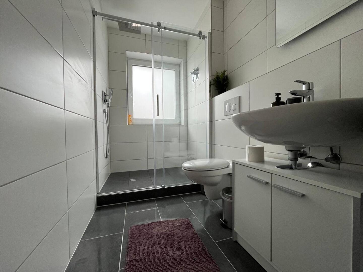 Apartment Simplex In *